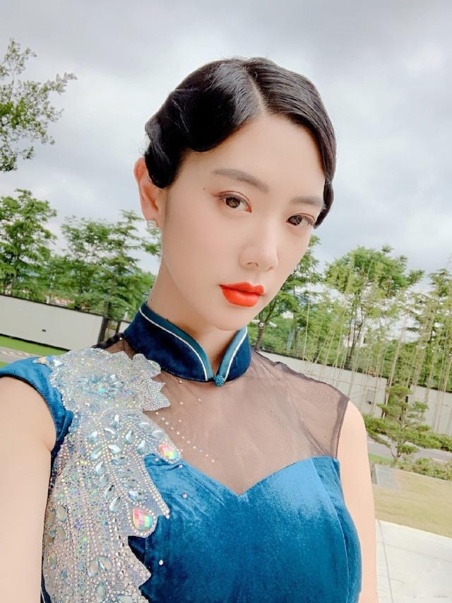 最新4